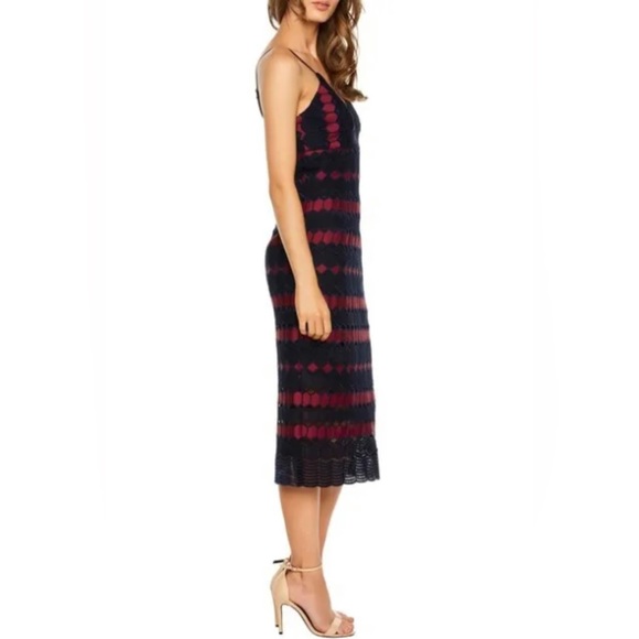Bardot Dresses & Skirts - BARDOT Navy Burgundy Diamond Lace Embroidered V-Neck Sheath Dress 8